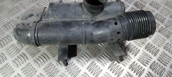 Intake resonator