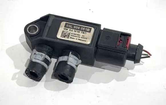Audi A4 S4 B9 Exhaust gas pressure sensor 03L906051B