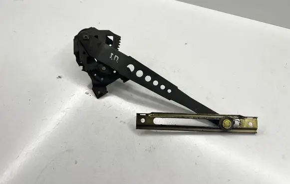 Mercedes-Benz W123 Rear door manual window regulator 1237302046