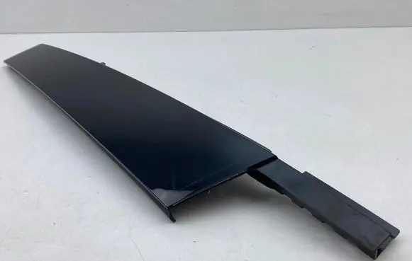 Volvo V90 Cross Country Front door glass trim molding 31378624
