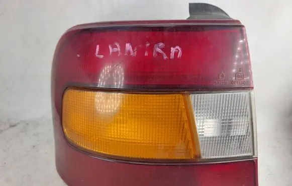 Hyundai Lantra I Rear/tail lights 7R011110