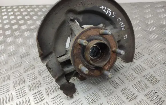 Ford C-MAX II Front wheel hub