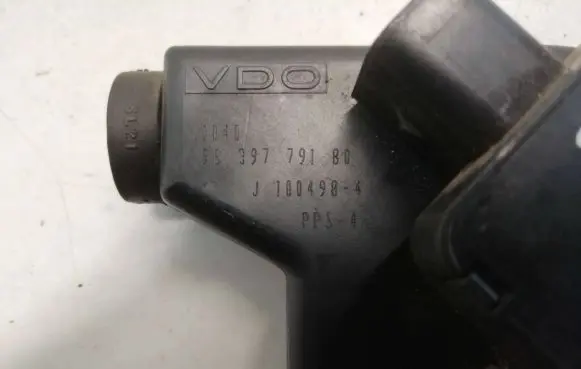 Peugeot 406 Accelerator pedal position sensor J1004984 9639779180