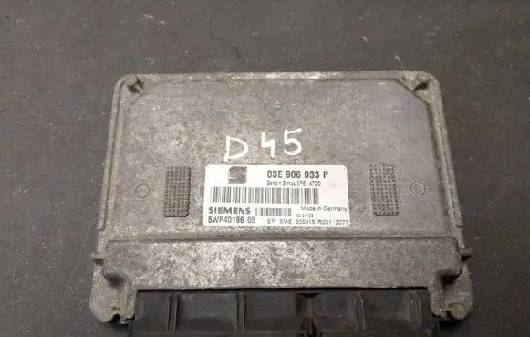 Seat Ibiza III (6L) Engine control unit/module 03E906033P 5WP4019605