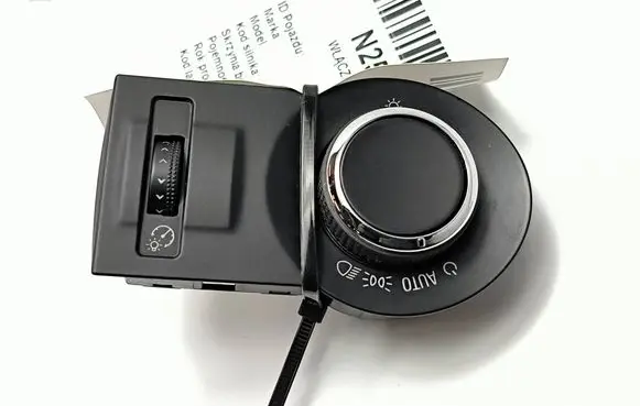 Chevrolet Camaro Light switch 92218816