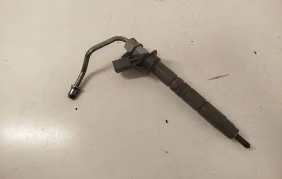 Fuel injector
