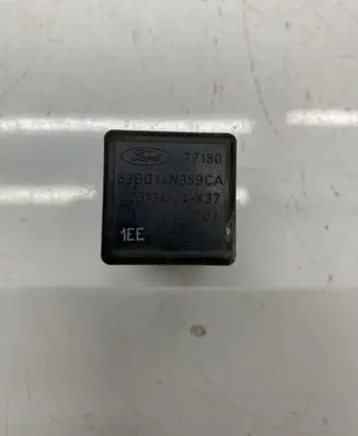 Ford Mondeo Mk III Other relay 77180