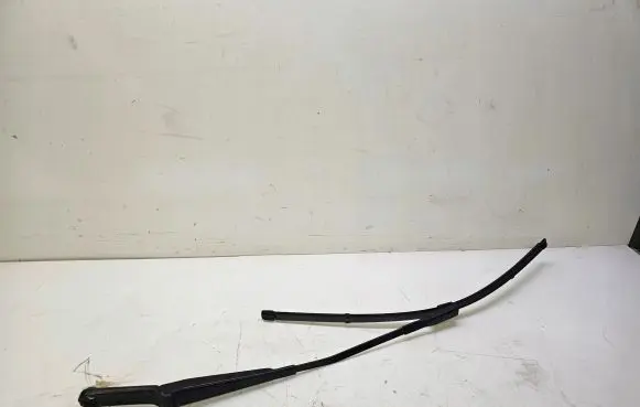 Audi A6 S6 C7 4G Front wiper blade arm 4G1955407D