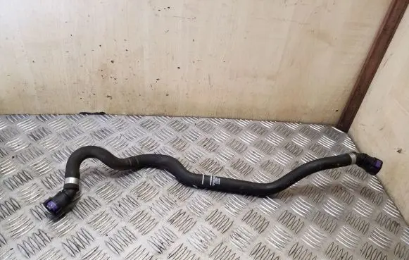 Volvo XC90 Engine coolant pipe/hose 31338396