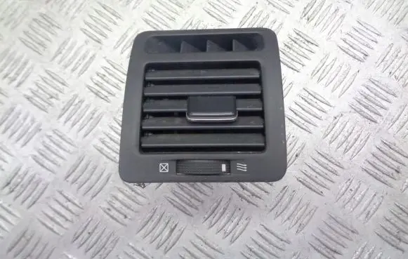Toyota Corolla E120 E130 Dashboard side air vent grill/cover trim 55650-13020