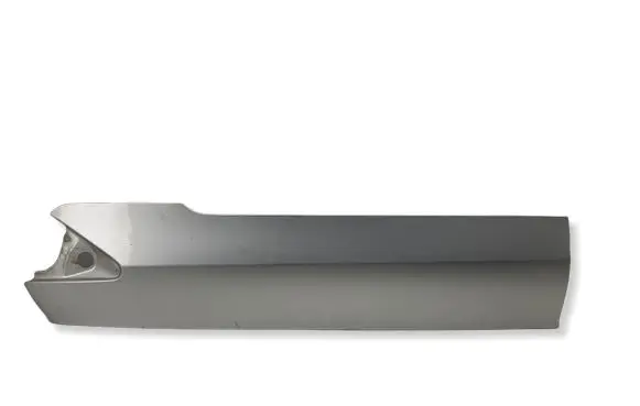 Nissan Quest Rear fender molding trim