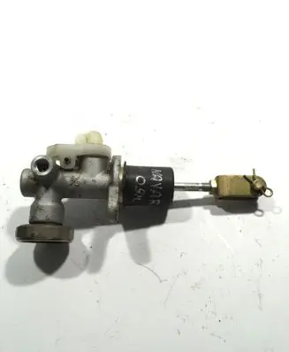 Nissan Navara D40 Clutch master cylinder 