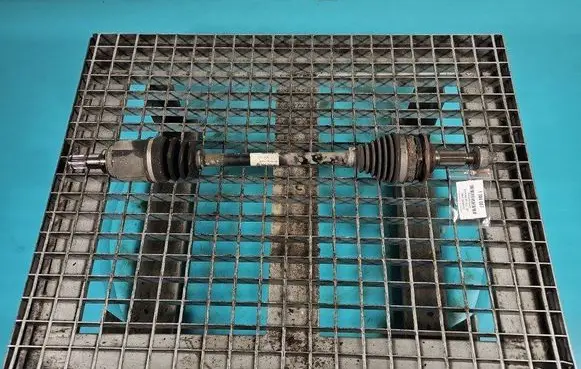 Front driveshaft