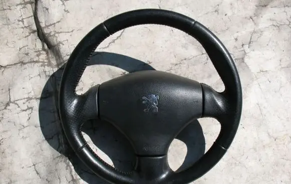 Subaru Forester SF Steering wheel