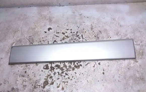 Opel Vivaro Sliding door trim (molding) 93857053 828210114R