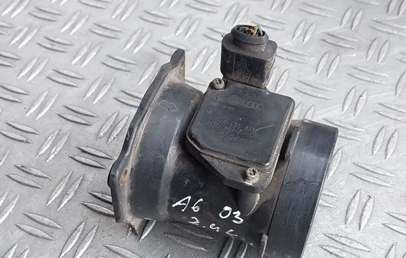 Audi A6 S6 C5 4B Mass air flow meter 078133471C AFH7008D