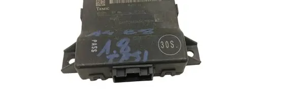Audi A4 S4 B8 8K Gateway control module 8T0907468D