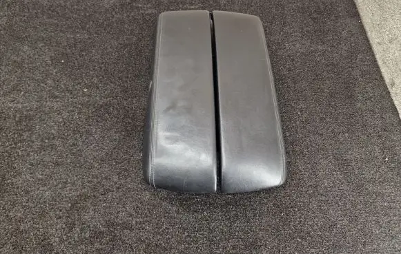 Audi A8 S8 D4 4H Armrest 4H0864206C 4H0863075M