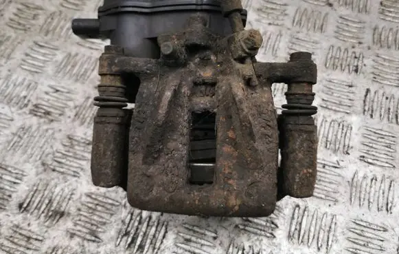 Land Rover Evoque I Rear brake caliper