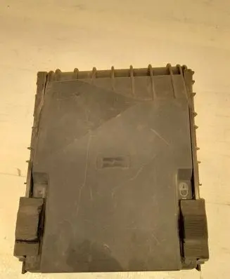 Volkswagen Caddy Fuse box cover 14189871 1718006 1K0937132