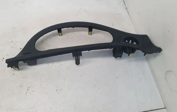 Toyota Yaris Panel trim 75F223