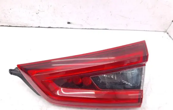Nissan Qashqai Tailgate rear/tail lights 26550HV55A 26550HV05A