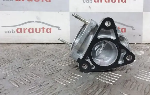 Toyota Verso Thermostat/thermostat housing
