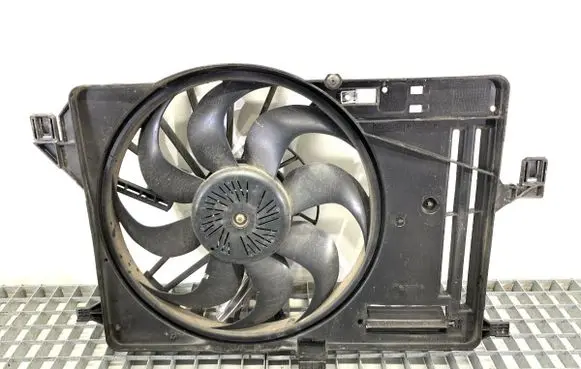 Ford Focus Fan set CV618C607VB