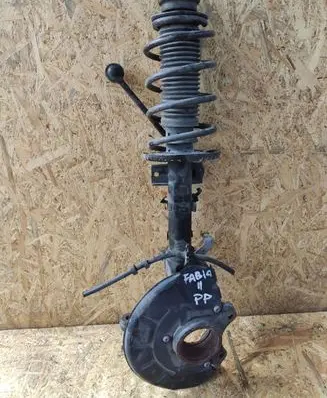 Skoda Fabia Mk2 (5J) Front wheel hub spindle knuckle