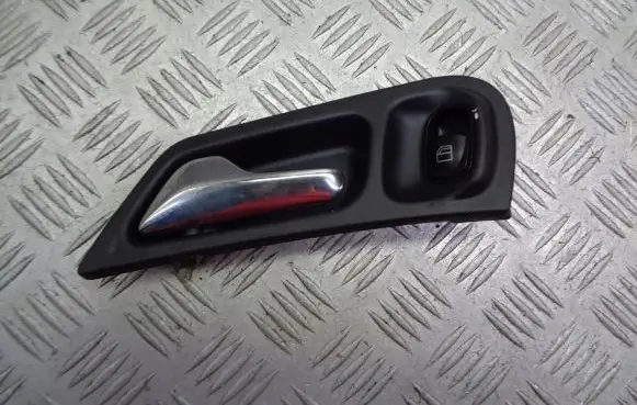 Mercedes-Benz Vito Viano W638 Rear door interior handle trim 