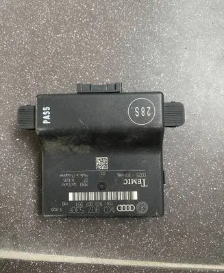 Skoda Octavia Mk2 (1Z) Gateway control module 1K0907530F 1K0907951