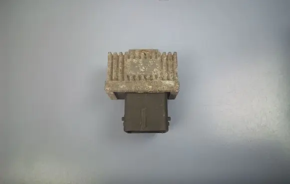 Renault Espace - Grand espace IV Glow plug pre-heat relay 7700115078
