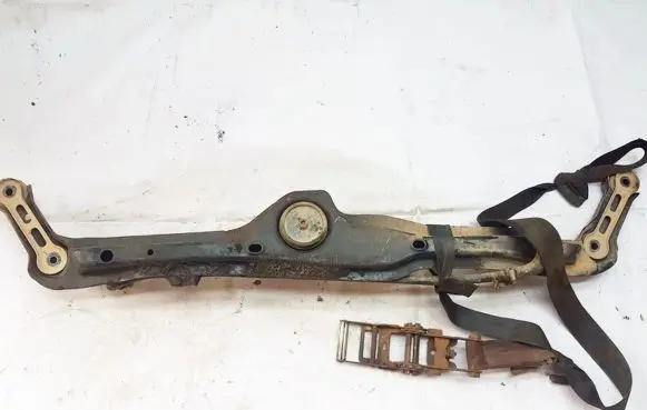 Volkswagen Golf III Front subframe