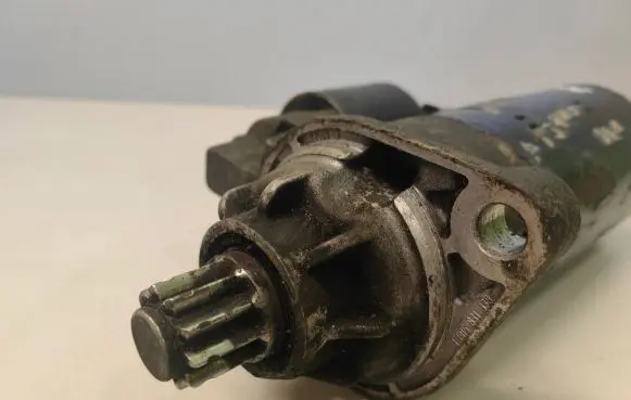 Volkswagen Sharan Starter motor 02M911023F