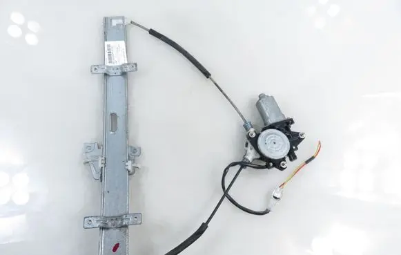 Suzuki Grand Vitara I Front door window regulator with motor 8346065D00