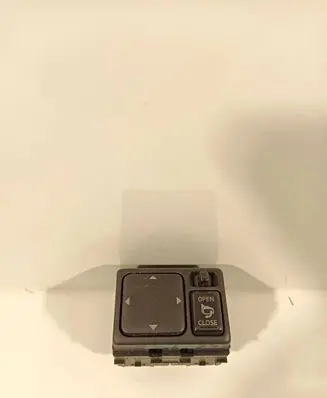 Nissan X-Trail T30 Wing mirror switch 040319