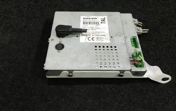 Volvo XC70 GPS navigation control unit/module 86731001 8673100-1
