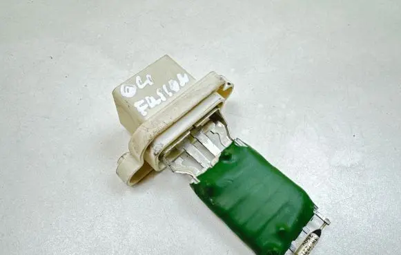 Ford Fusion Heater blower motor/fan resistor 12790