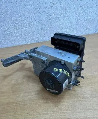 Mercedes-Benz CLK A209 C209 ABS Pump A0054310712 A2095452932
