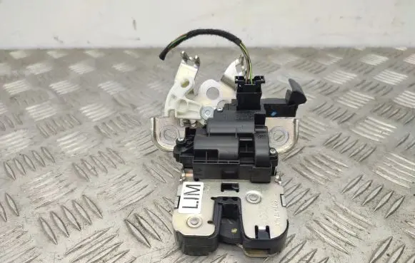 Audi A6 C7 Tailgate/trunk/boot lock/catch/latch 4H0827505A