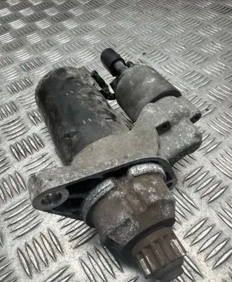 Volkswagen Caddy Starter motor 0AM911023G 09092014 0001153001