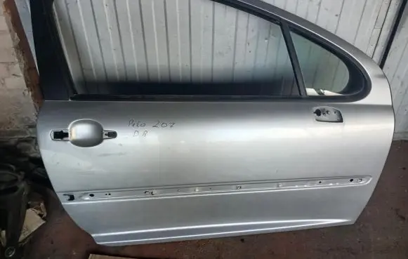 Door (2 Door Coupe)