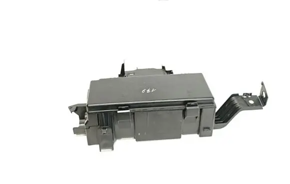 Mercedes-Benz ML W166 Fuse box cover A1665460143