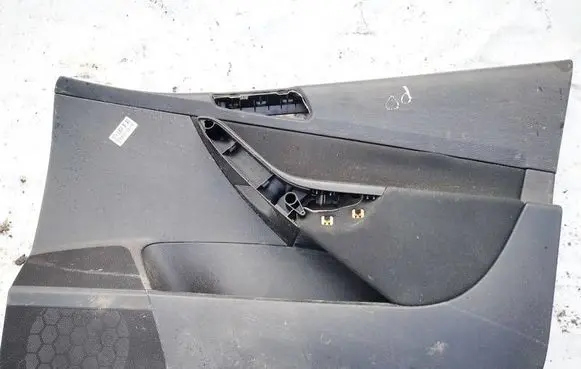 Volkswagen PASSAT B6 Front door card panel trim 3c1867012