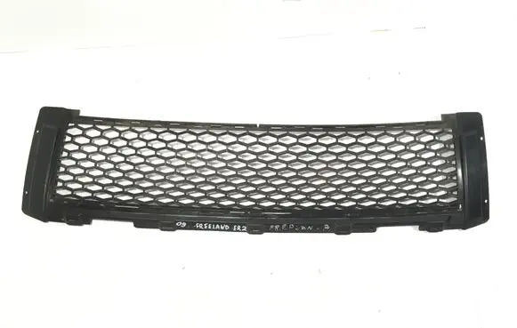 Land Rover Freelander 2 - LR2 Front bumper lower grill 6H5217K946AA 1682B