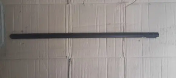 Ford Focus Rear door windshield rail 