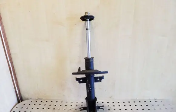 Renault Laguna II Front shock absorber/damper 8200387239B