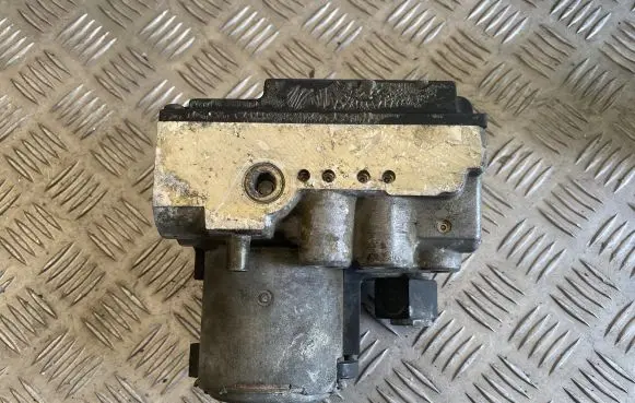 Mercedes-Benz C W202 ABS Pump 0265217007 0024319712