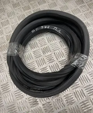 Front door rubber seal