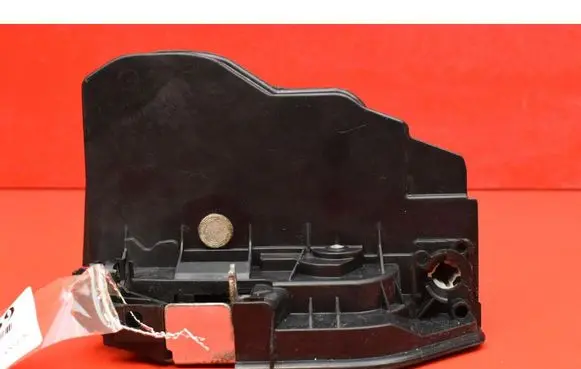 BMW 5 E60 E61 Front door lock 7229461